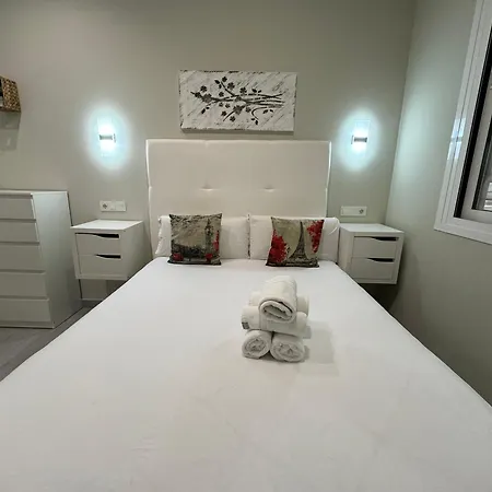 Patio De Naranjos Gcl