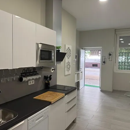 Patio De Naranjos Gcl