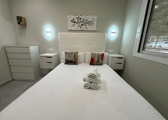 Patio De Naranjos Gcl