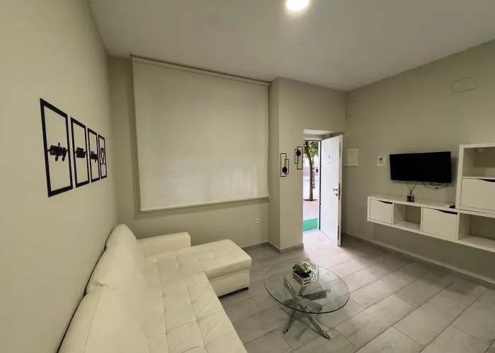 Patio De Naranjos Gcl *